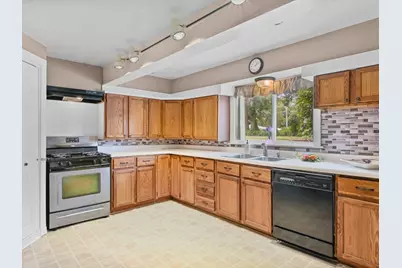 210 S Ben Street, Plano, IL 60545 - Photo 26