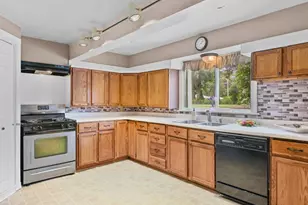 210 S Ben St, Plano, IL 60545 - Photo 26