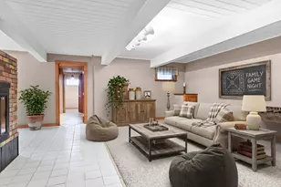 210 S Ben St, Plano, IL 60545 - Photo 34