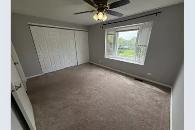 1927 Governors Lane, Hoffman Estates, IL 60169 - Photo 12