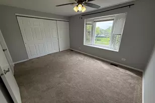 1927 Governors Ln, Hoffman Estates, IL 60169 - Photo 12