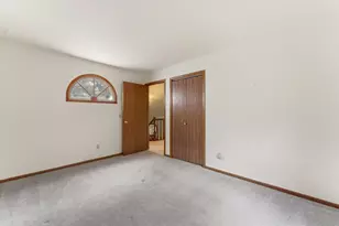 2456 Bridgewater Dr, Woodstock, IL 60098 - Photo 28