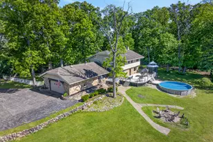39700 N Dilleys Rd, Wadsworth, IL 60083 - Photo 1