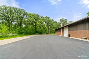 49W693 Hinckley Rd, Big Rock, IL 60511 - Photo 60