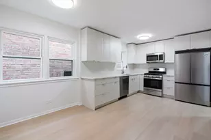 5439 N Artesian Ave, Chicago, IL 60625 - Photo 8