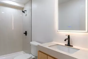 5439 N Artesian Ave, Chicago, IL 60625 - Photo 16