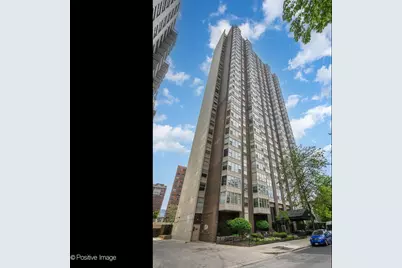 525 W Hawthorne Place #2207, Chicago, IL 60657 - Photo 1