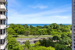 4250 N Marine Dr, Chicago, IL 60613 - Photo 22
