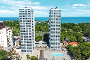 4250 N Marine Dr, Chicago, IL 60613 - Photo 2