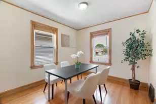 5424 N Mobile Ave, Chicago, IL 60630 - Photo 4
