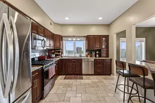 201 N Vail Ave, Arlington Heights, IL 60004 - Photo 10