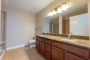 1600 S Prairie Ave, Chicago, IL 60616 - Photo 16