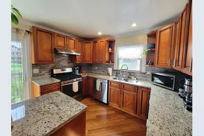 755 Rodenburg Road, Roselle, IL 60172 - Photo 8