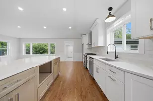75 Brookdale Ln, Palatine, IL 60067 - Photo 8