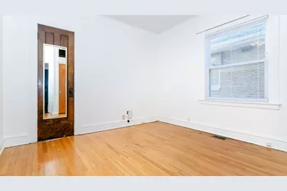 1033 Hayes Avenue, Oak Park, IL 60302 - Photo 12