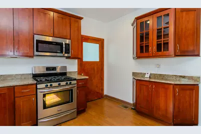 1033 Hayes Avenue, Oak Park, IL 60302 - Photo 6