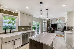 1820 Nicholson Dr, Hoffman Estates, IL 60192 - Photo 12