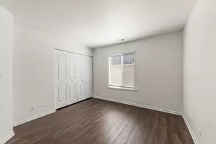 97 W Amberley Dr, Round Lake, IL 60073 - Photo 16