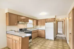 10749 S Rockwell St, Chicago, IL 60655 - Photo 10