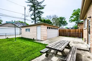 10749 S Rockwell St, Chicago, IL 60655 - Photo 12