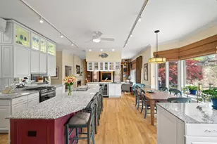 2705 N Bosworth Ave, Chicago, IL 60614 - Photo 18