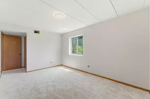 13248 W Circle Dr Pkwy, Crestwood, IL 60418 - Photo 14