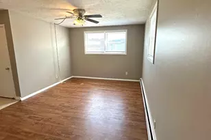 1007 Sheryl Ln, Normal, IL 61761 - Photo 2