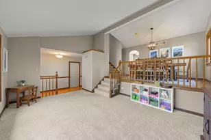 1825 Northbridge Pl, Downers Grove, IL 60516 - Photo 4