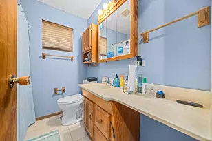 1629 Charles Dr, Glendale Heights, IL 60139 - Photo 8