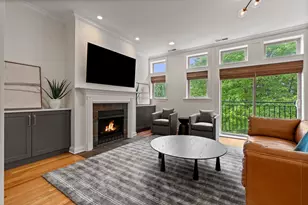 1929 N Sawyer Ave, Chicago, IL 60647 - Photo 4