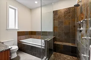 1929 N Sawyer Ave, Chicago, IL 60647 - Photo 14