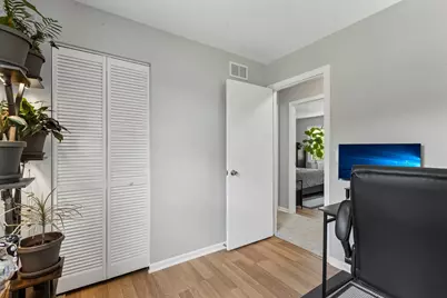 826 Elm Avenue, Round Lake Park, IL 60073 - Photo 18