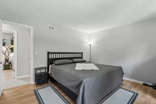 826 Elm Ave, Round Lake Park, IL 60073 - Photo 16