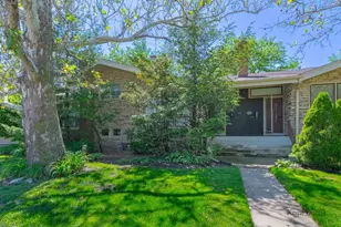 22 N Dee Rd, Park Ridge, IL 60068 - Photo 2
