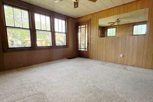 151 S Martin Ave, Waukegan, IL 60085 - Photo 8