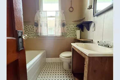 151 S Martin Avenue, Waukegan, IL 60085 - Photo 12