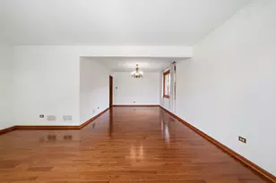 8424 168th St, Tinley Park, IL 60487 - Photo 4