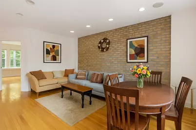 2935 W Rosemont Avenue #2, Chicago, IL 60659 - Photo 4