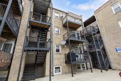 2935 W Rosemont Avenue #2, Chicago, IL 60659 - Photo 18
