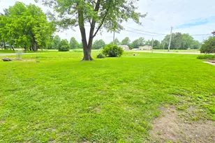 787 Walnut Hill Rd, Centralia, IL 62801 - Photo 12