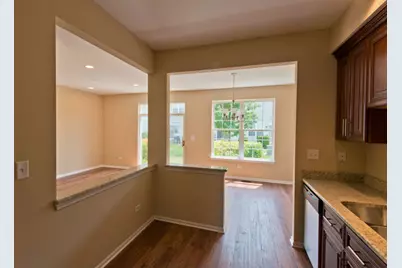 2927 White Thorn Circle #2927, Naperville, IL 60564 - Photo 4