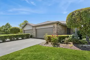 1288 Baileys Crossing Dr, Lemont, IL 60439 - Photo 2