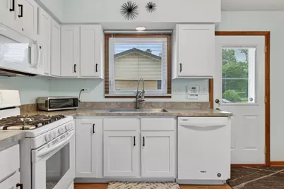 1016 S Haddow Avenue, Arlington Heights, IL 60005 - Photo 4