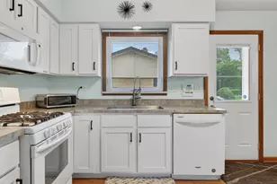 1016 S Haddow Ave, Arlington Heights, IL 60005 - Photo 4