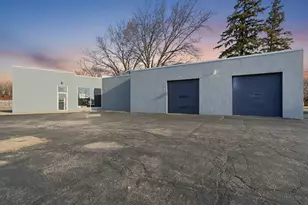 640 E Northwest Hwy, Palatine, IL 60074 - Photo 1