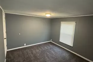 607 Park Ave, Belvidere, IL 61008 - Photo 4