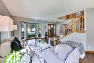 845 Saugatuck Trail, Vernon Hills, IL 60061 - Photo 8