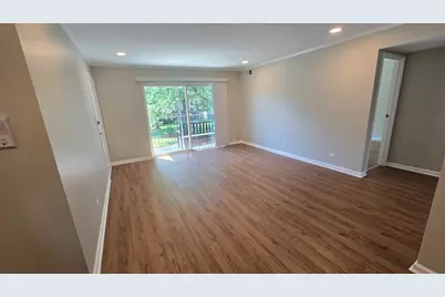 9388 Bay Colony Drive #2N, Des Plaines, IL 60016 - Photo 12