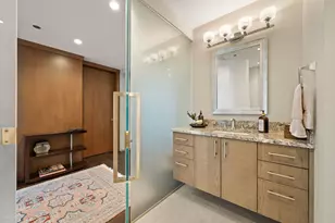 25 E Superior St, Chicago, IL 60611 - Photo 28