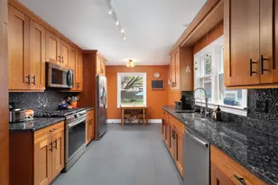 826 N Main St, Naperville, IL 60563 - Photo 12